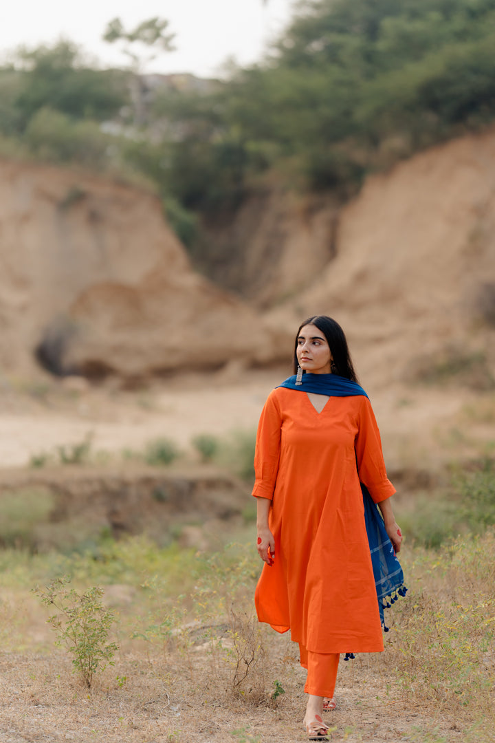 Orange Kurta Set with Blue Jaamdani Dupatta