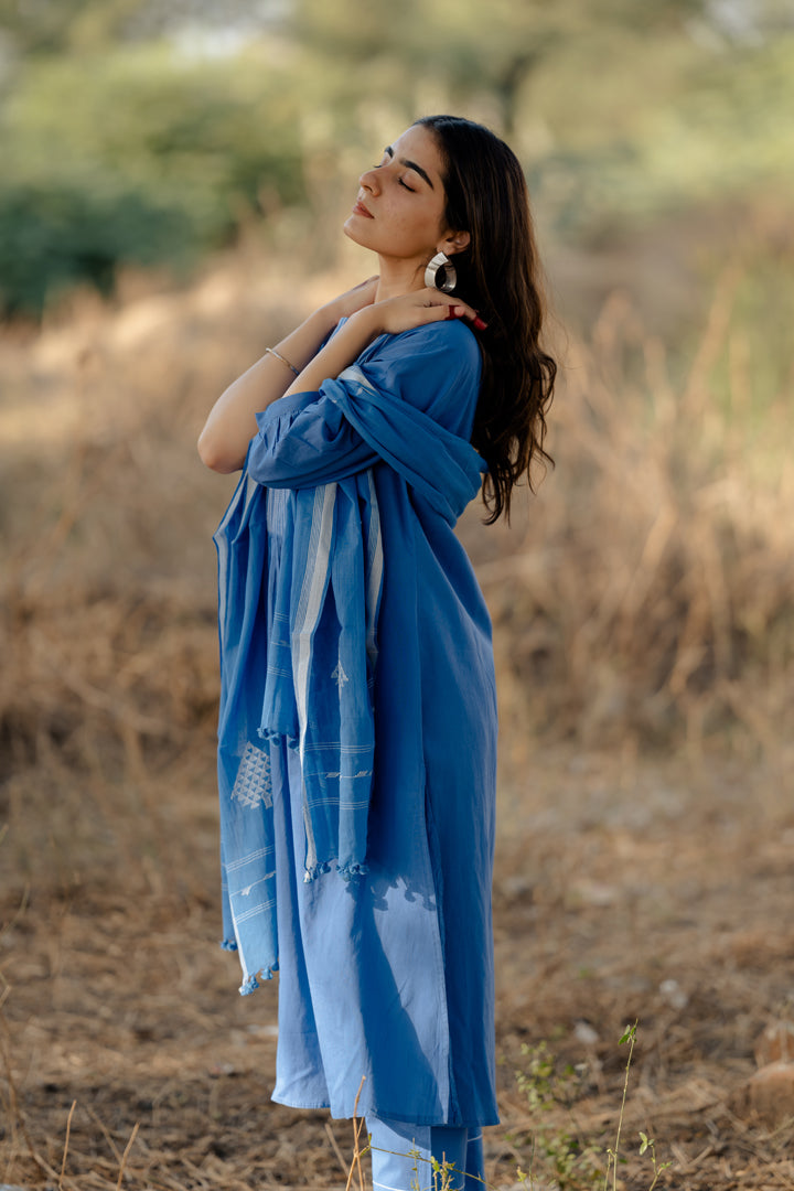 Deep sky kurta set with jaamdani Dupatta