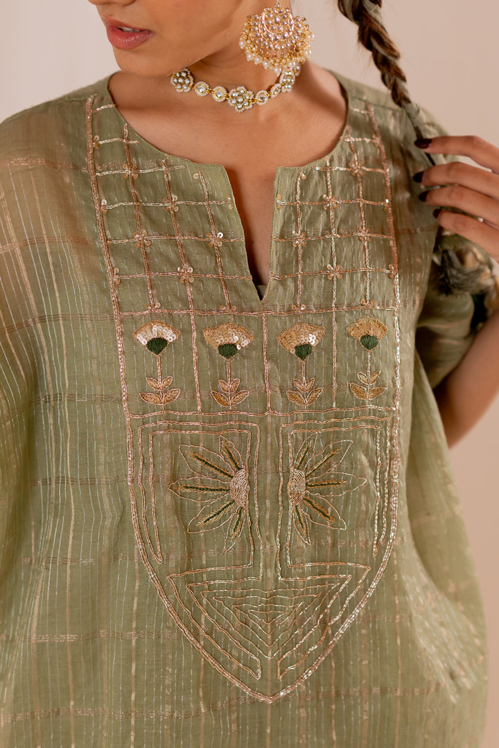 Kishmish Kurta Set