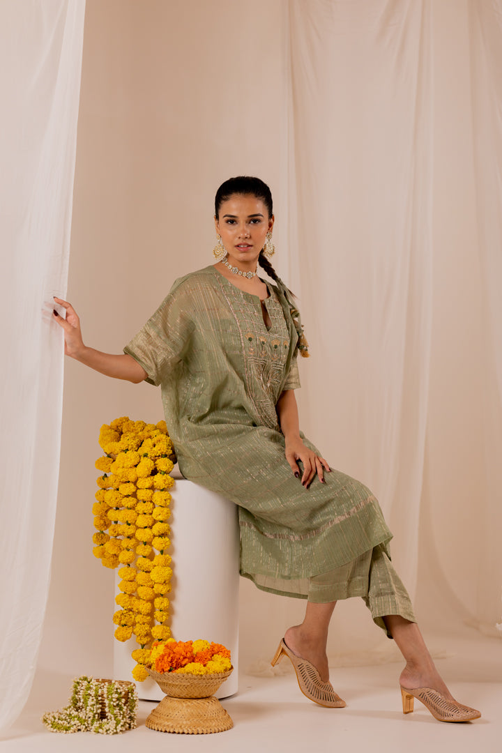 Kishmish Kurta Set