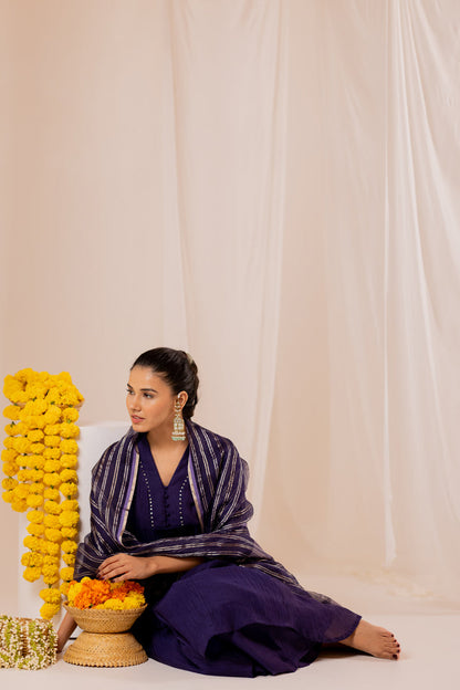 Amnaaya Kurta Set with Organza Dupatta