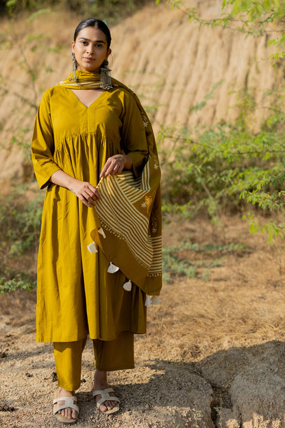 Henna Green Gathered Kurta Set with Block Printed Dupatta