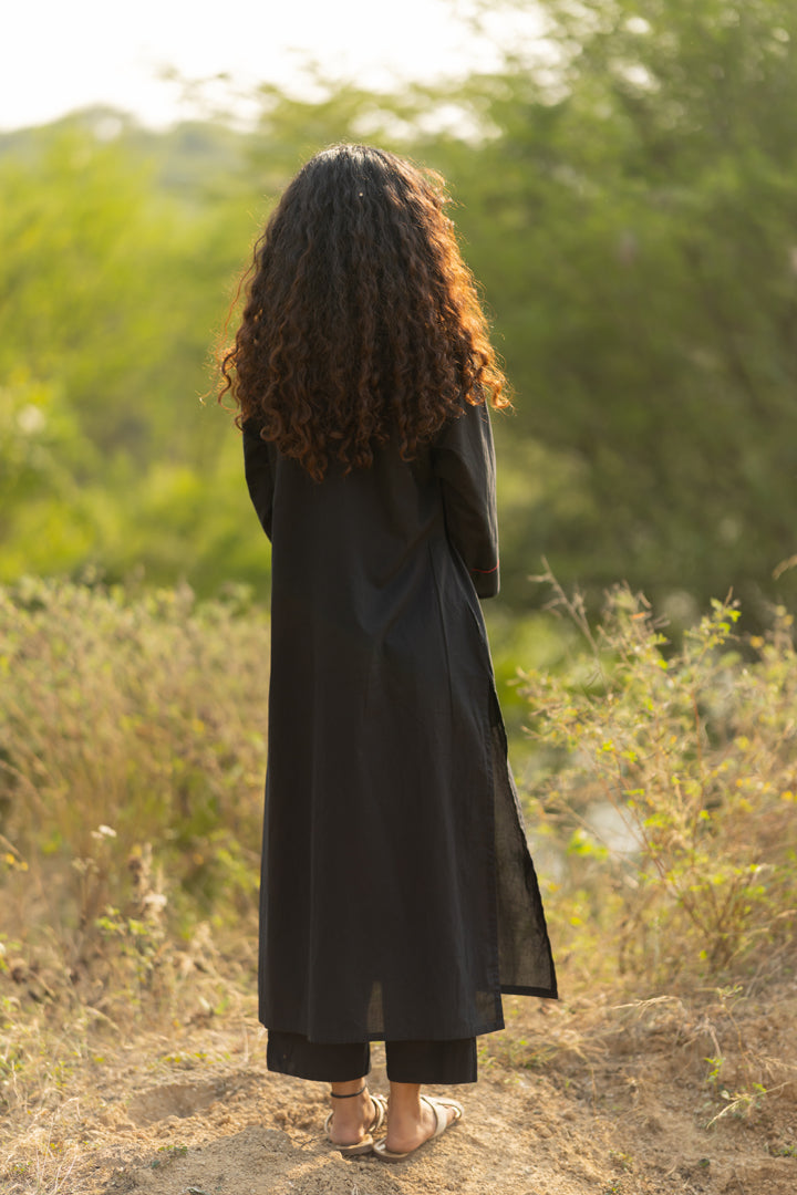 Kuro Kurta Set with Dupatta