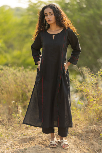 Kuro Kurta Set with Dupatta