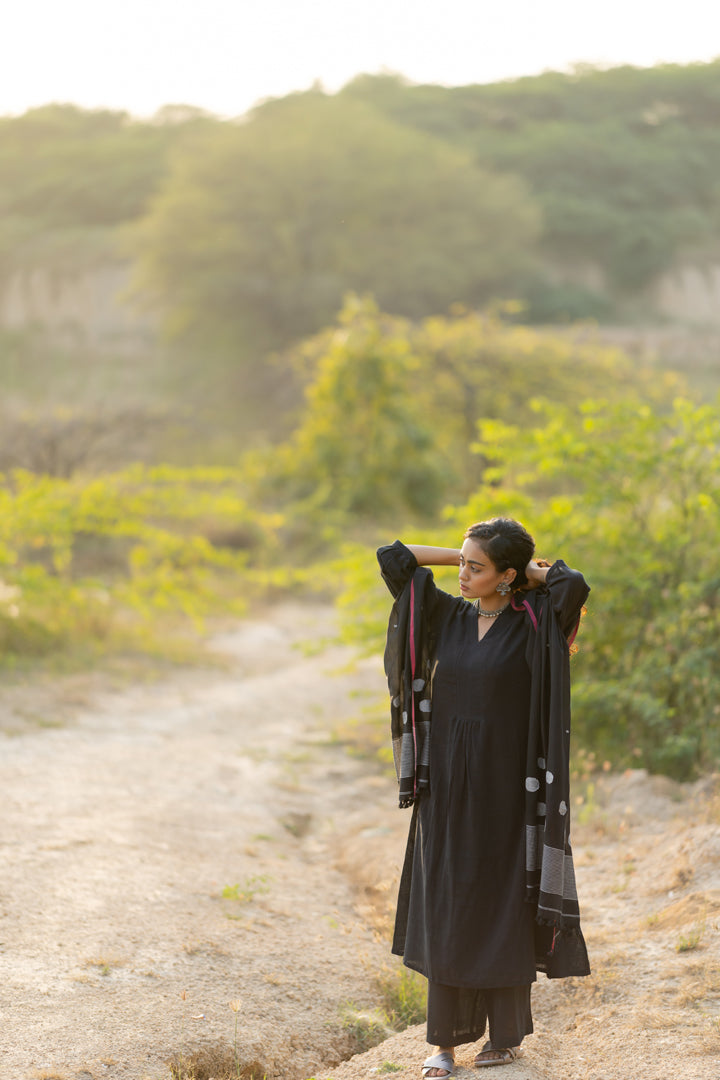 Raven Black Kurta Set