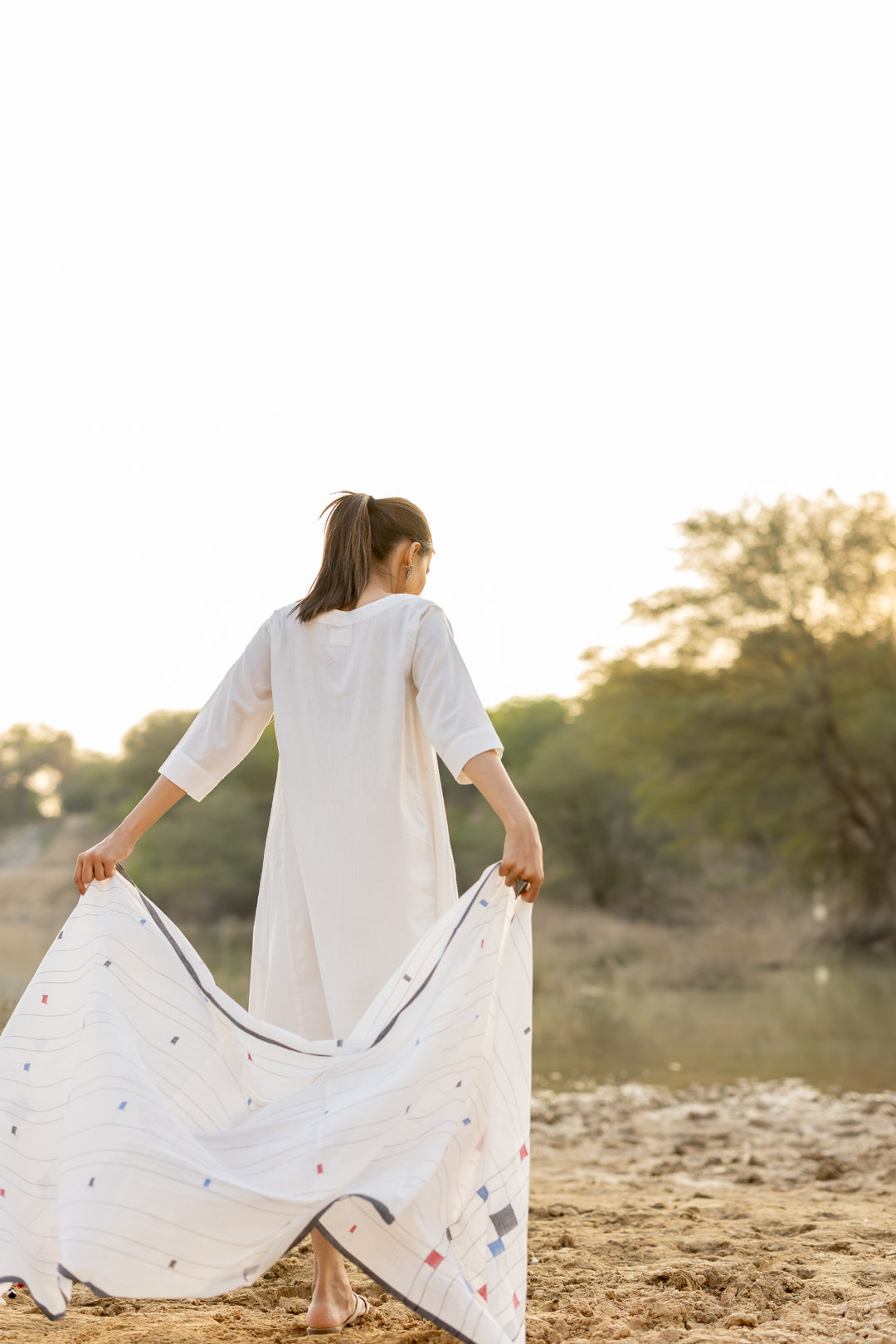 Ivory Grace Kurta Set with Jaamdani Dupatta