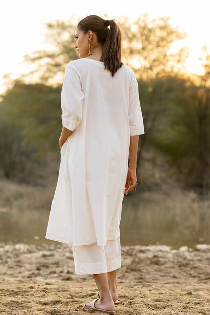 Ivory Grace Kurta Set with Jaamdani Dupatta
