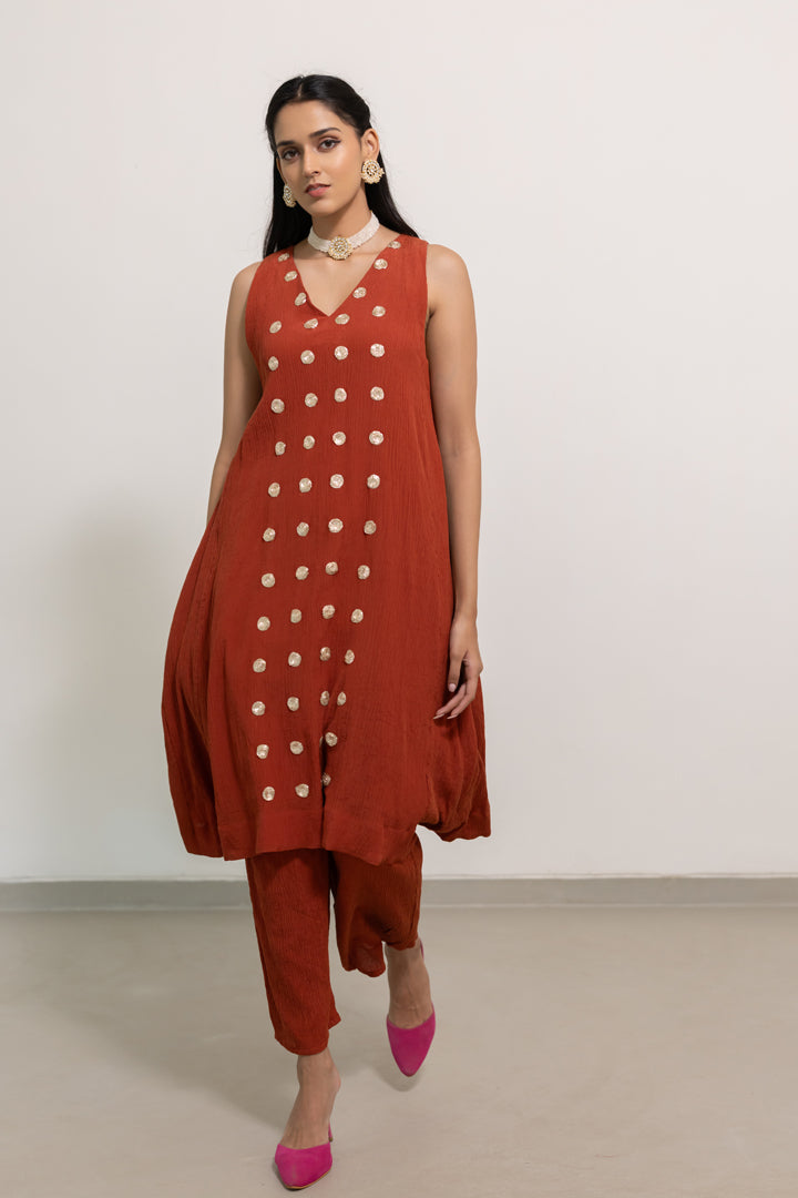 Nishaa Moons Kurta Set