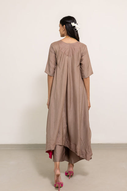 Vyangi Asymetric Kurta Set