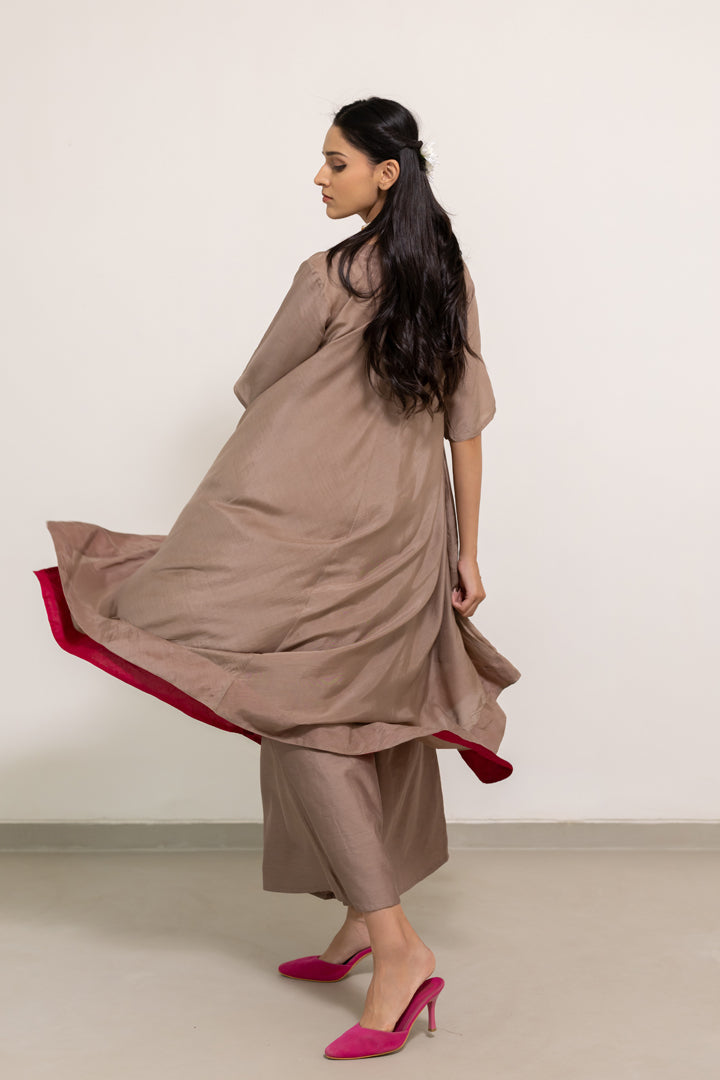 Vyangi Asymetric Kurta Set