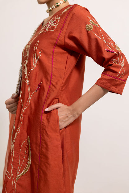 Rajasvi Embroidered Kurta Set