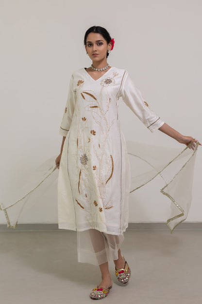 Shwetara Kurta Set with Dupatta