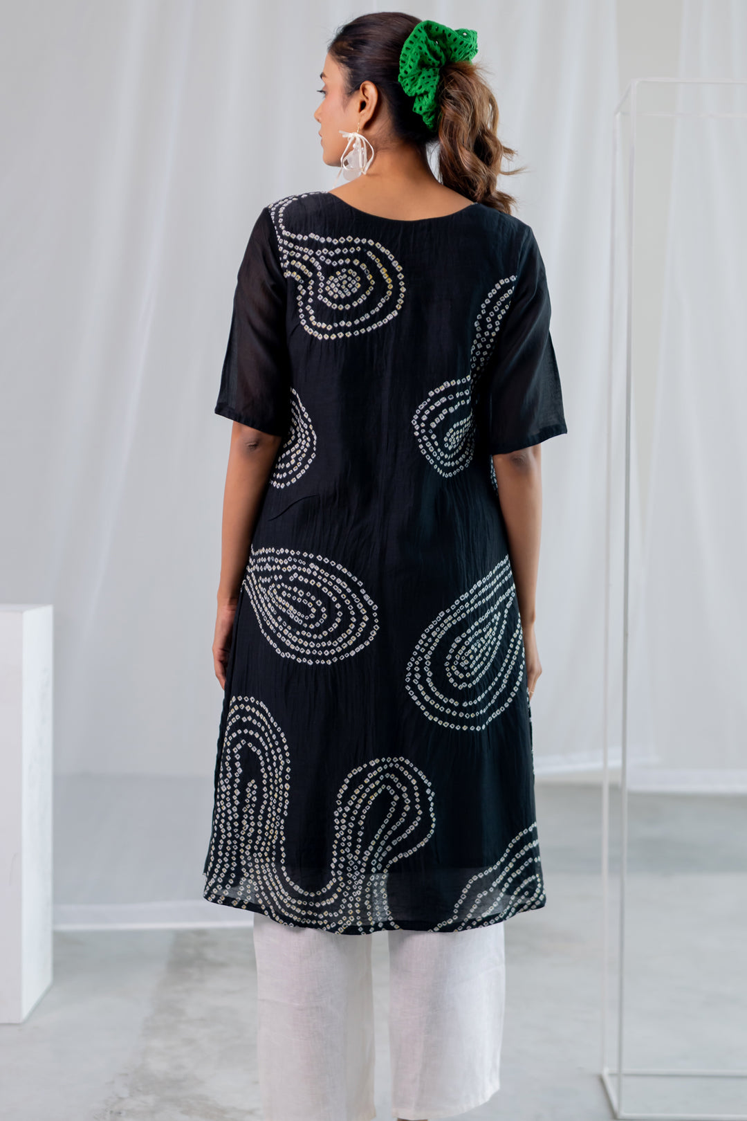 Black Sand Bandhani Kurta Set
