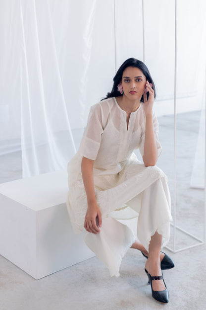 Vanilla Foliage Applique Kurta