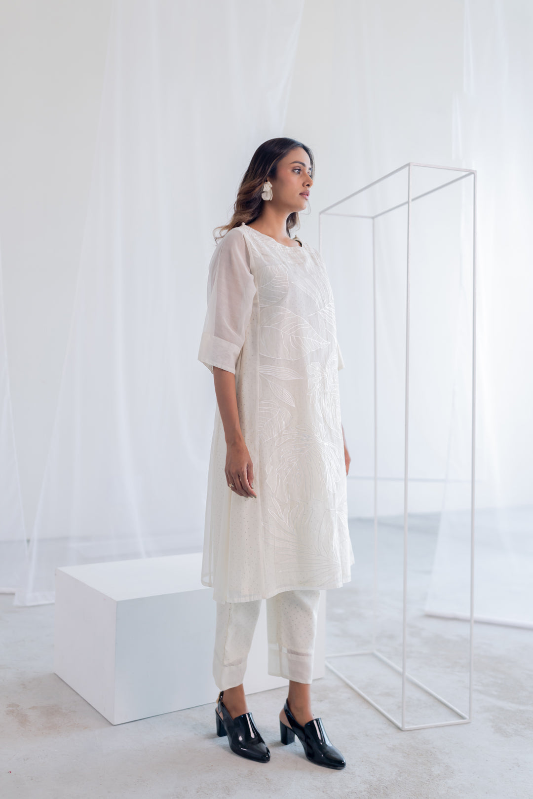 Oatmeal Foliage Applique Kurta