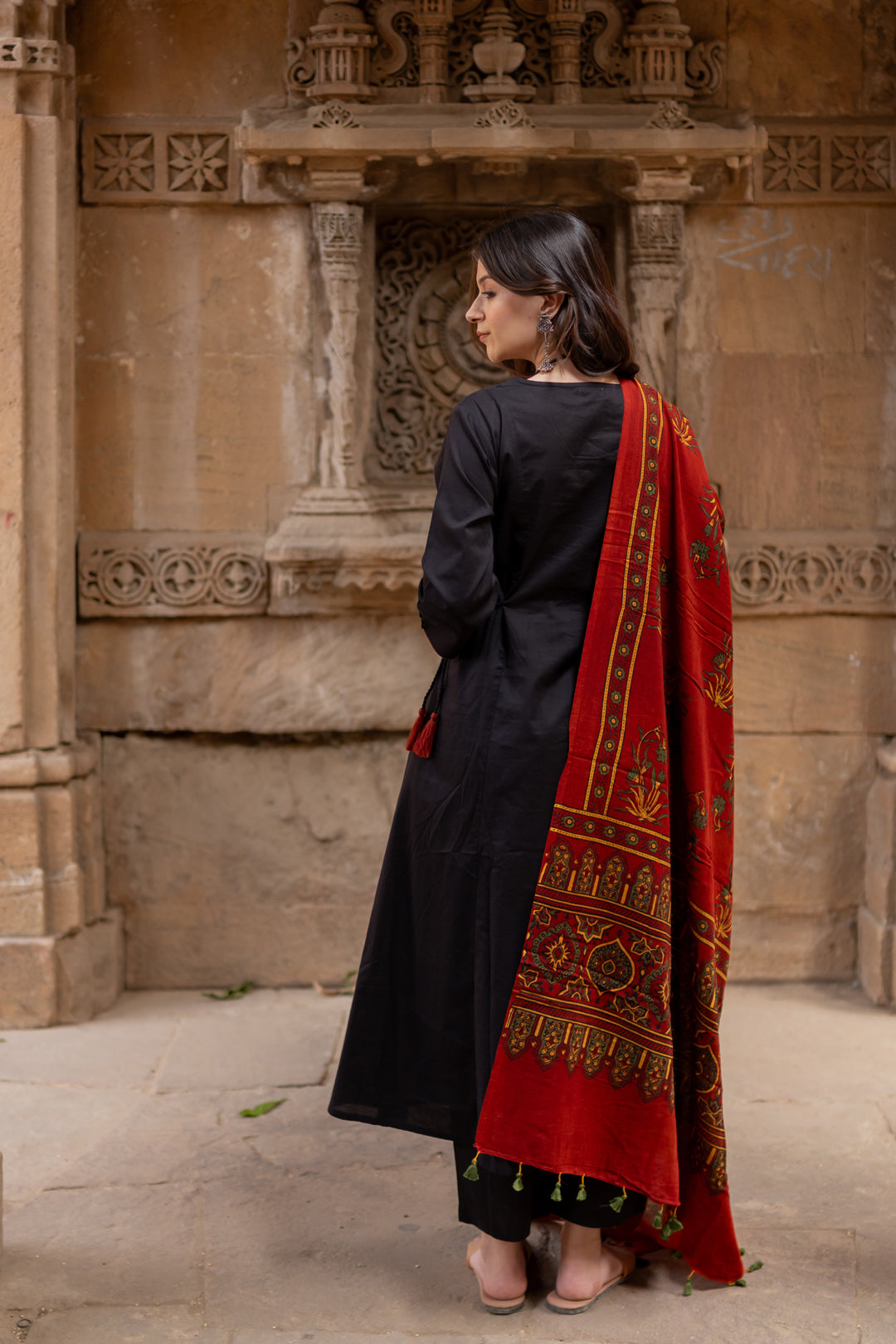 Rann Black Kurta Set