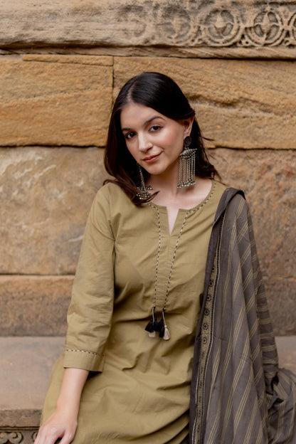 Banni Clay Kurta Set with Ajrakh Dupatta