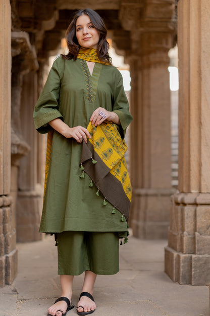 Kutch Green Kurta Set with Mustard Ajrakh Dupatta