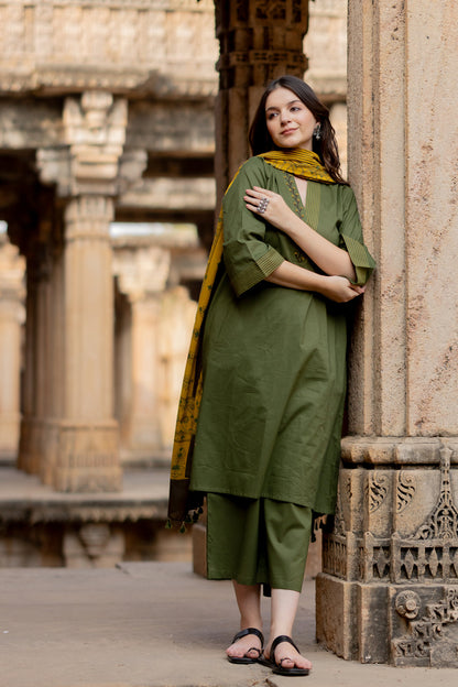 Kutch Green Kurta Set