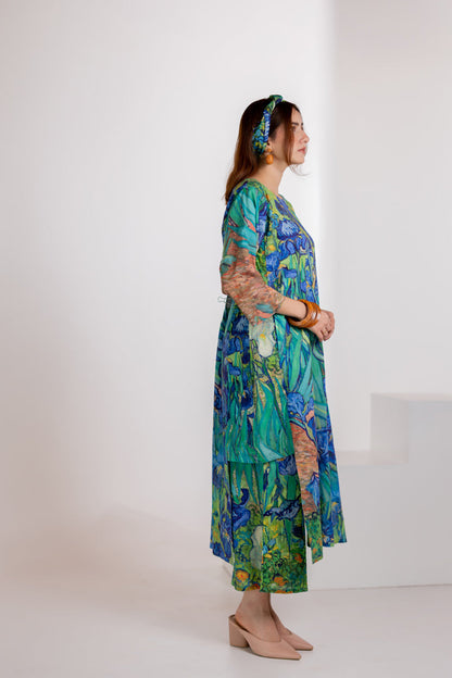 Iris Blooms Kurta and Pants Set