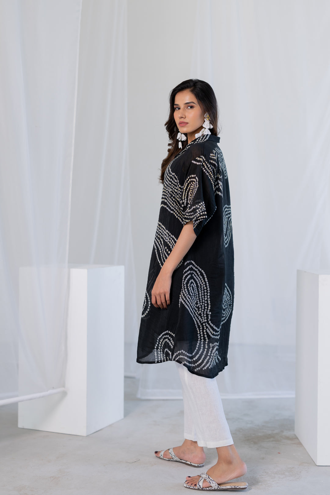 Ink Black Waves Tunic Set