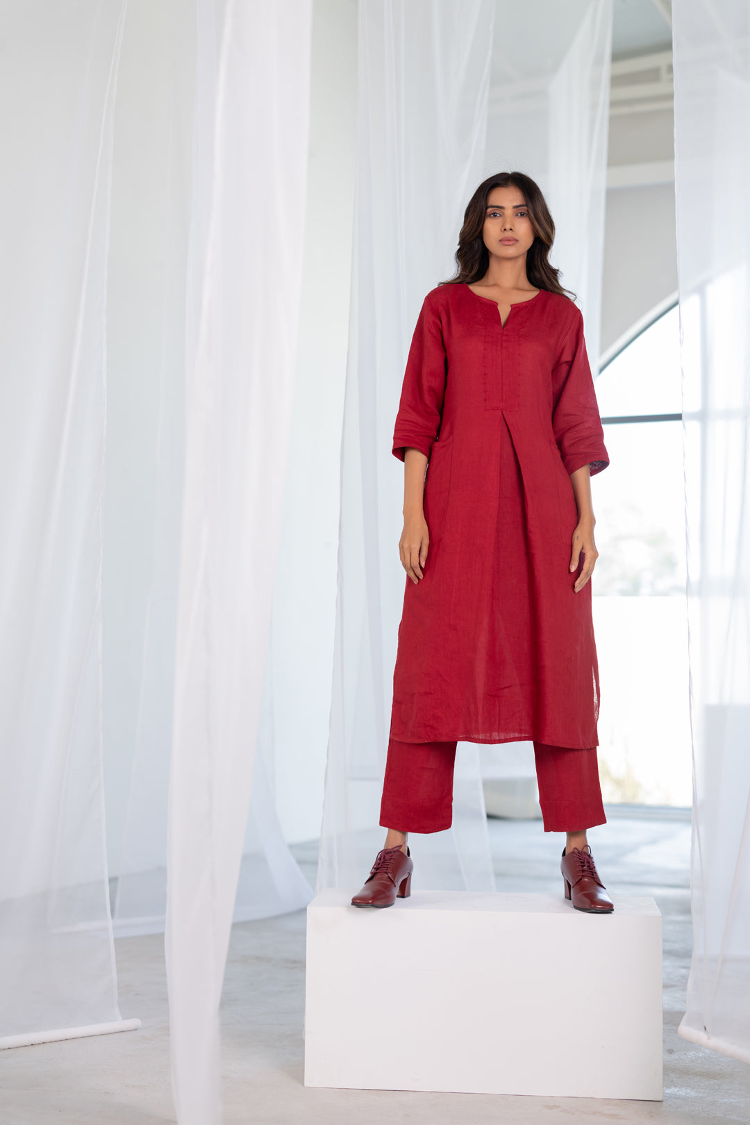 Garnet Adorned Linen Kurta